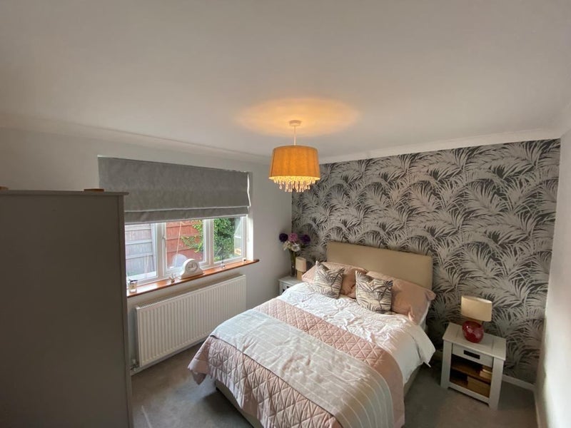 Room Pond Hills Lane in Gedling