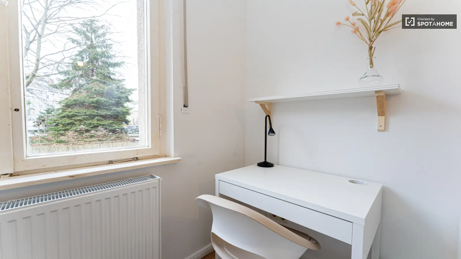 Wohnung Warmbrunner Straße in Berlin