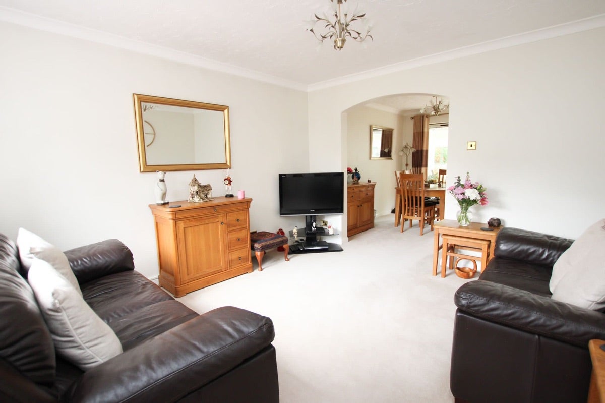 House Corner Field in Ashford
