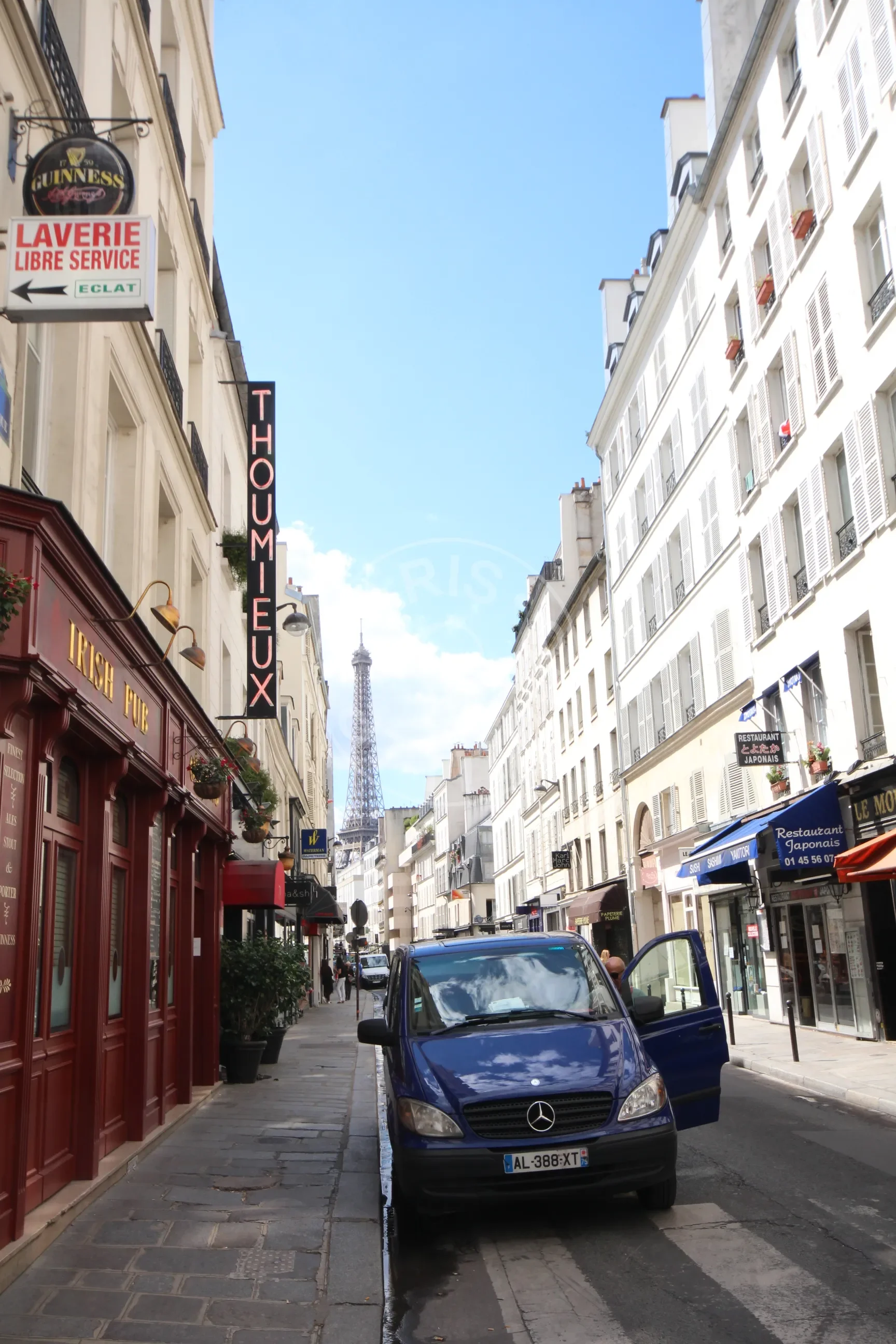 Appartement Rue de la Comète à Paris