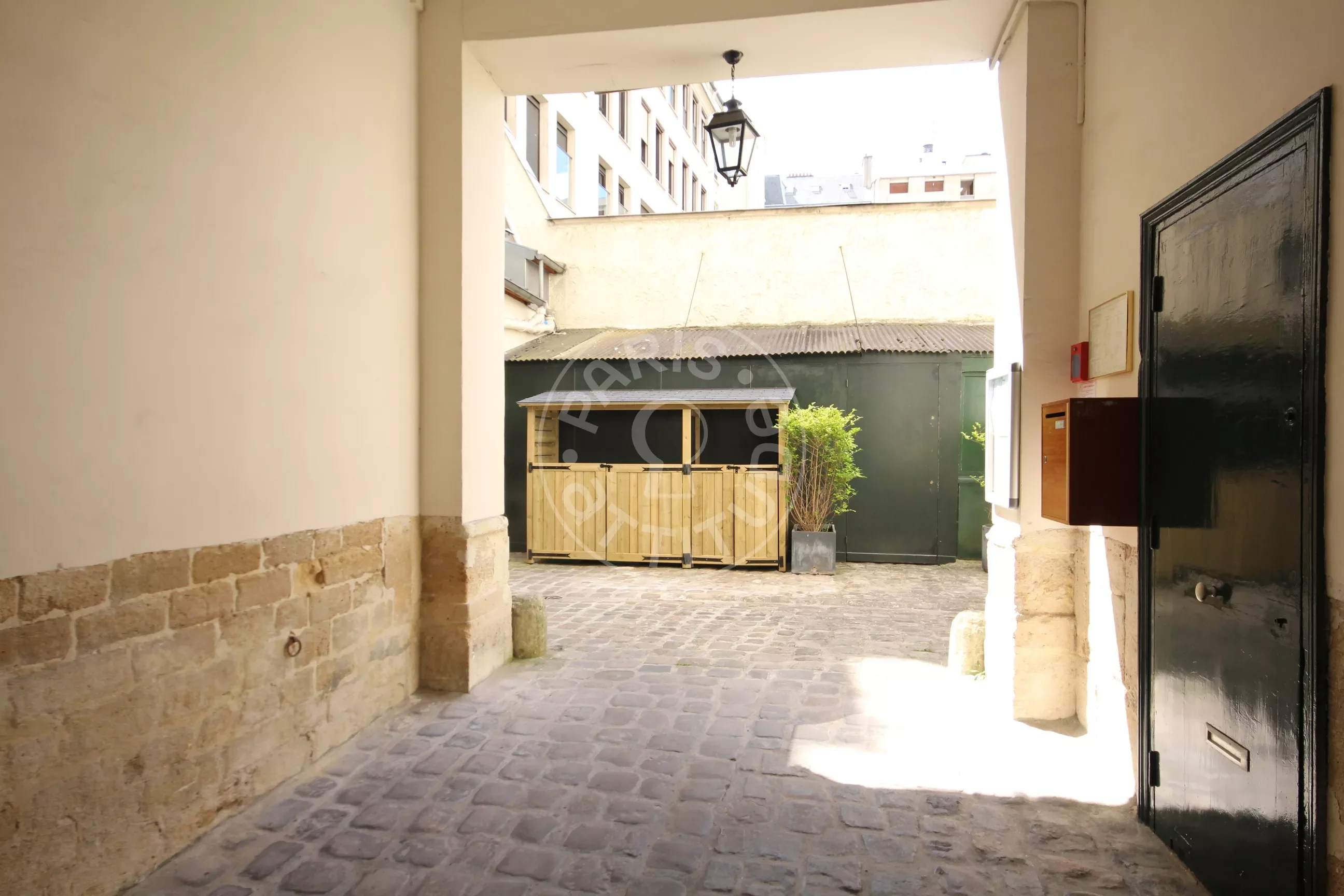 Appartement Rue de la Comète à Paris