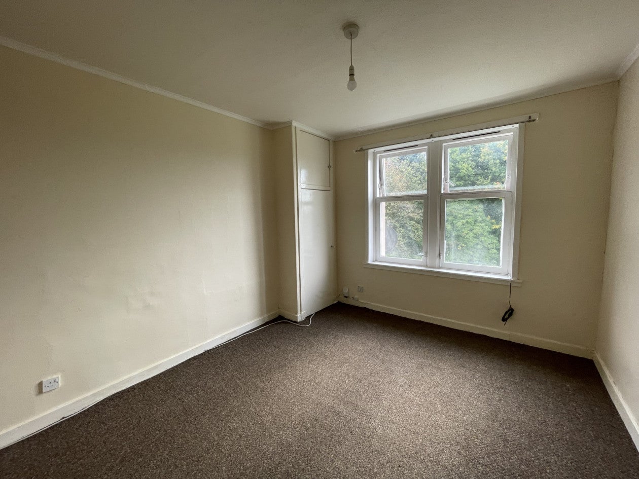 Flat Caird Avenue in Dundee
