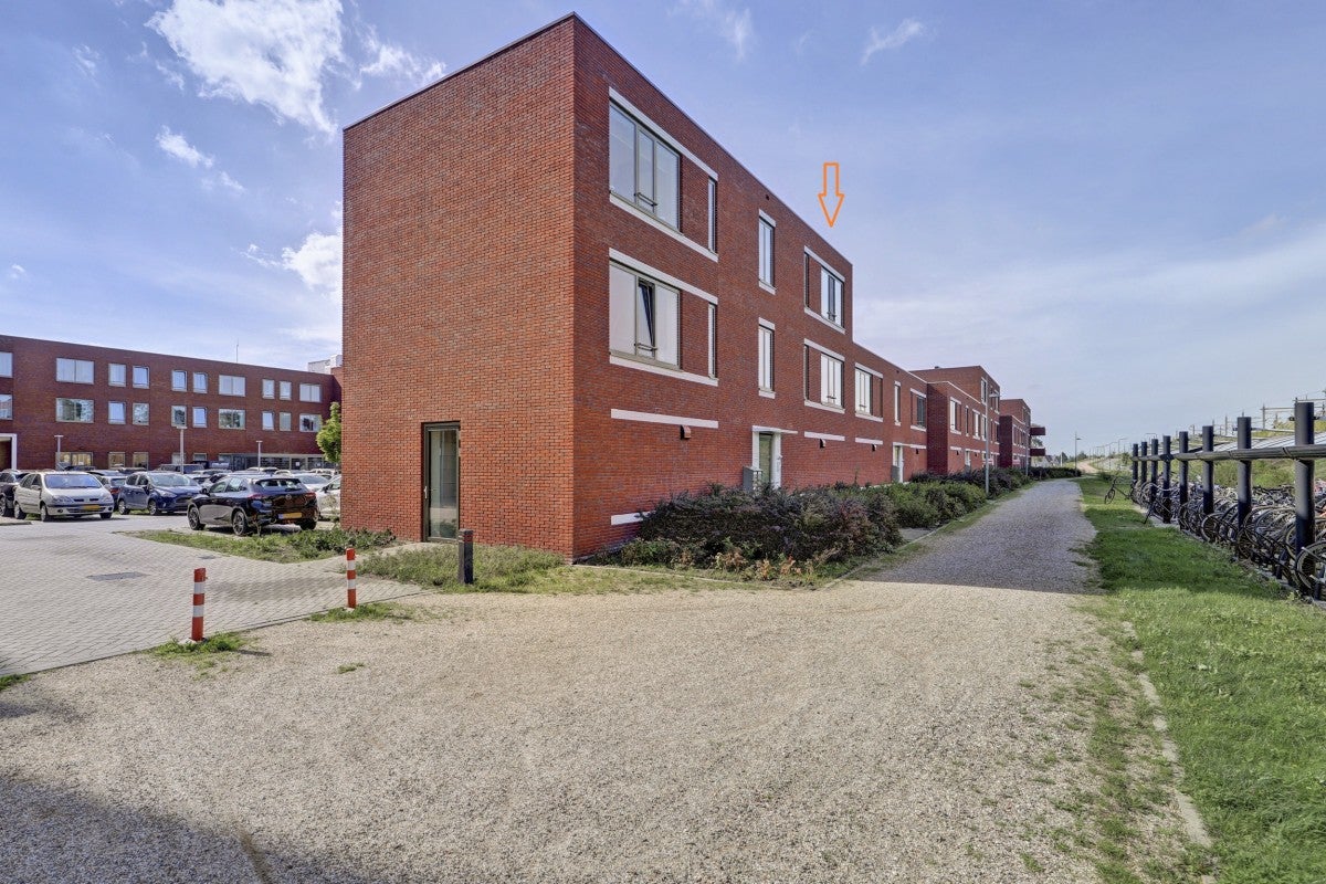 Studio te koop: Koning Willem-Alexanderplein 85, Dronten