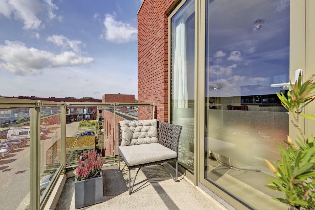 Studio te koop: Koning Willem-Alexanderplein 85, Dronten