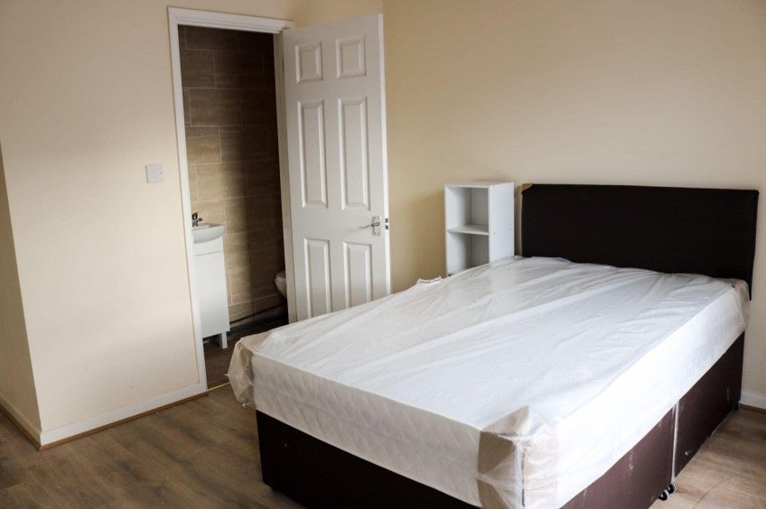 Room Humber Road in Coventry