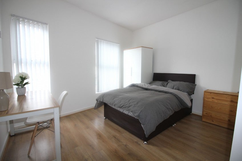 Room Humber Road in Coventry