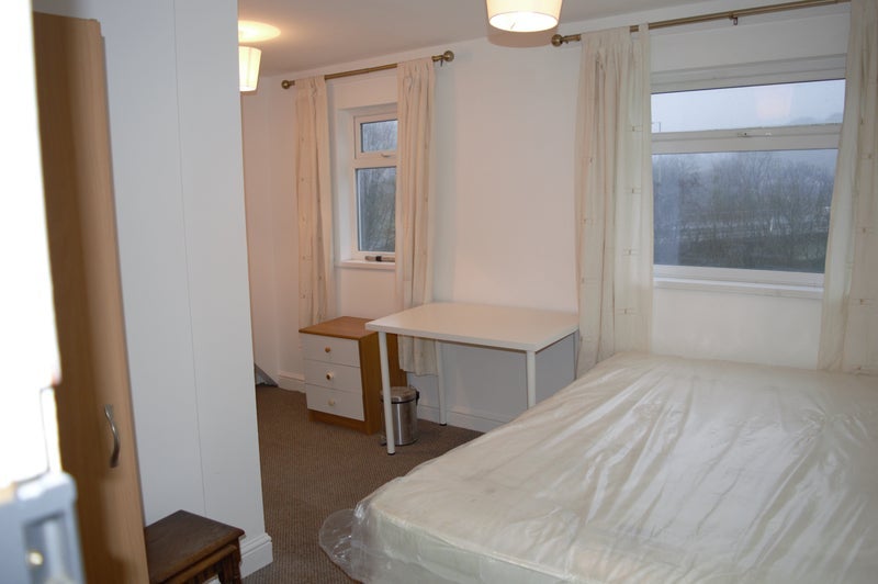 Room Broadway in Pontypridd