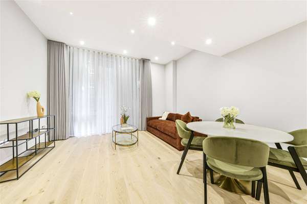 Flat Baker Street in City of Westminster