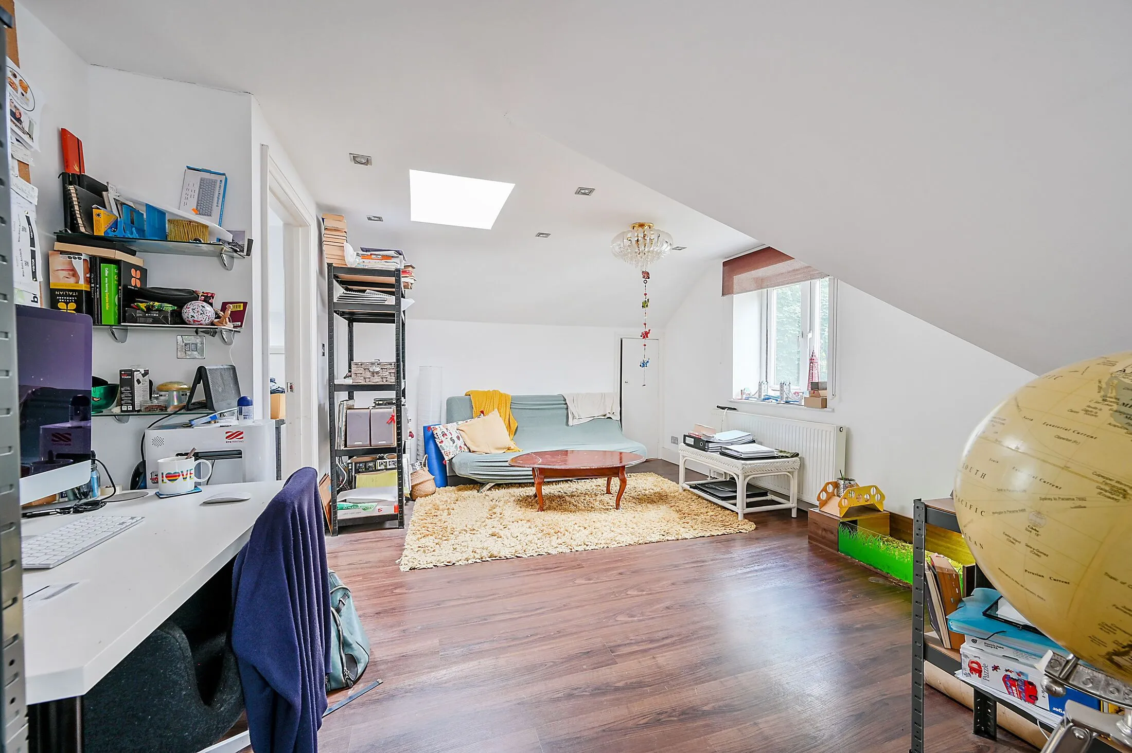 Flat Southfield Road in Greater London
