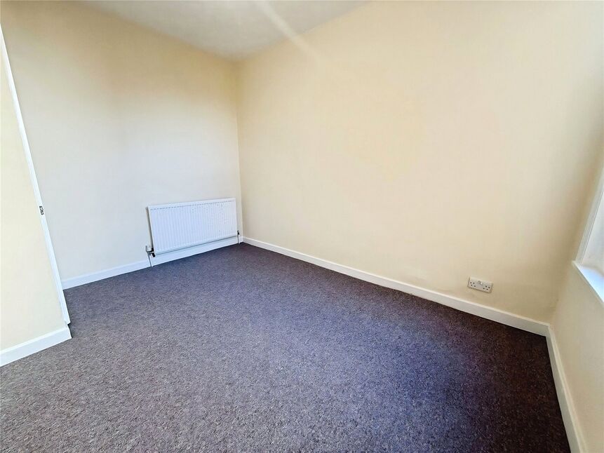 Flat Fawcett Road in Portsmouth