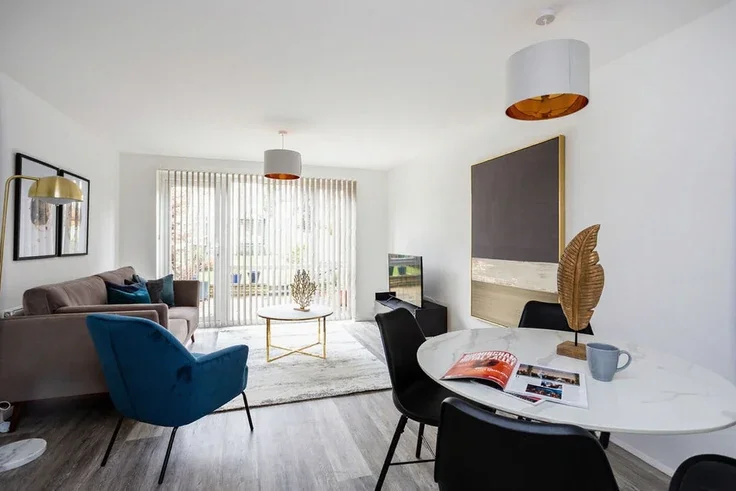 House Raglan Road in Woking