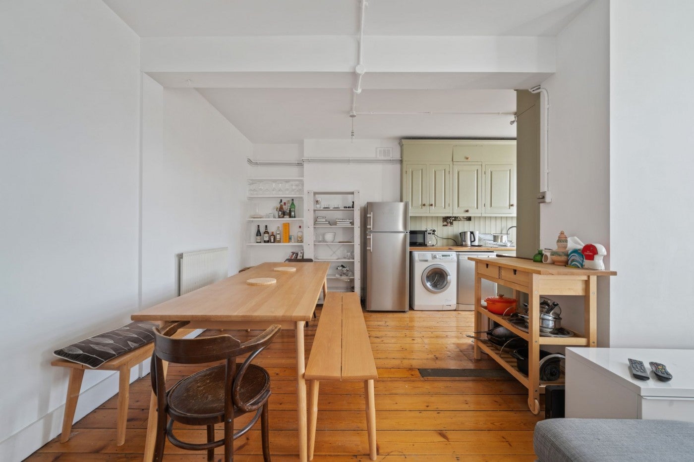 Flat Blackstock Road in Greater London