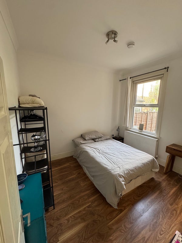 Room Harringay Road in Greater London