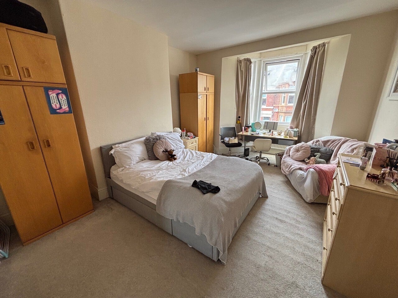 Flat Helmsley Road in Newcastle upon Tyne