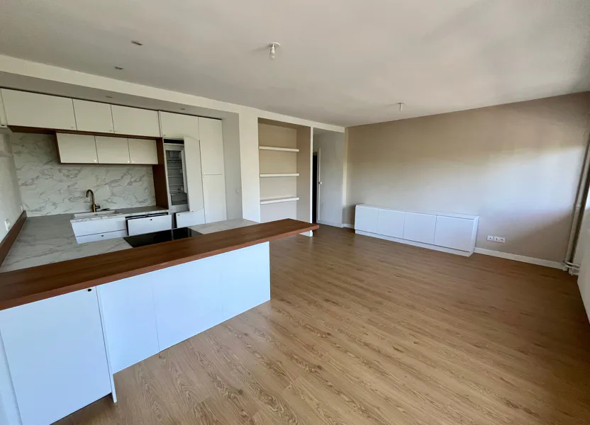 Flat Cours Aristide Briand in Caluire-et-Cuire