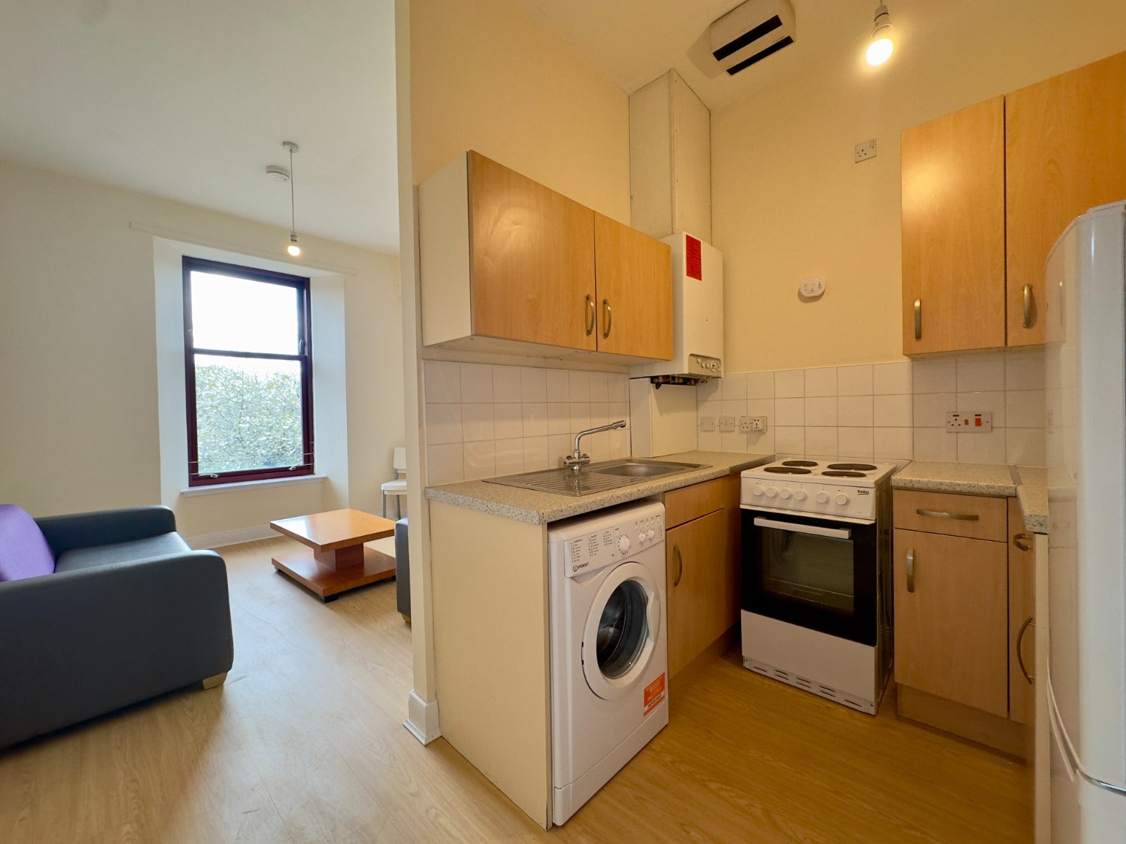 Flat Dumbarton Road in Glasgow
