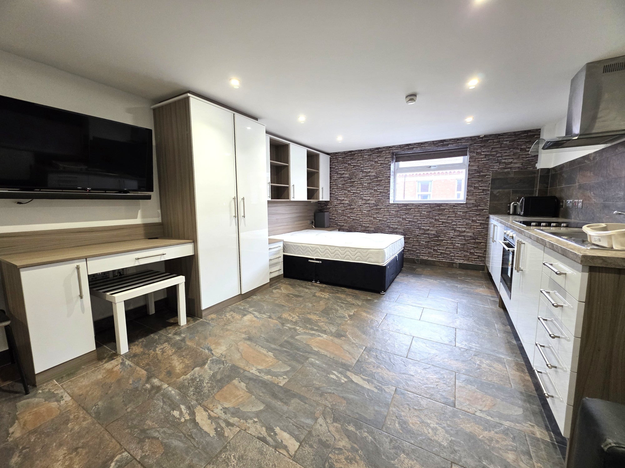 Flat Gulson Road in Coventry