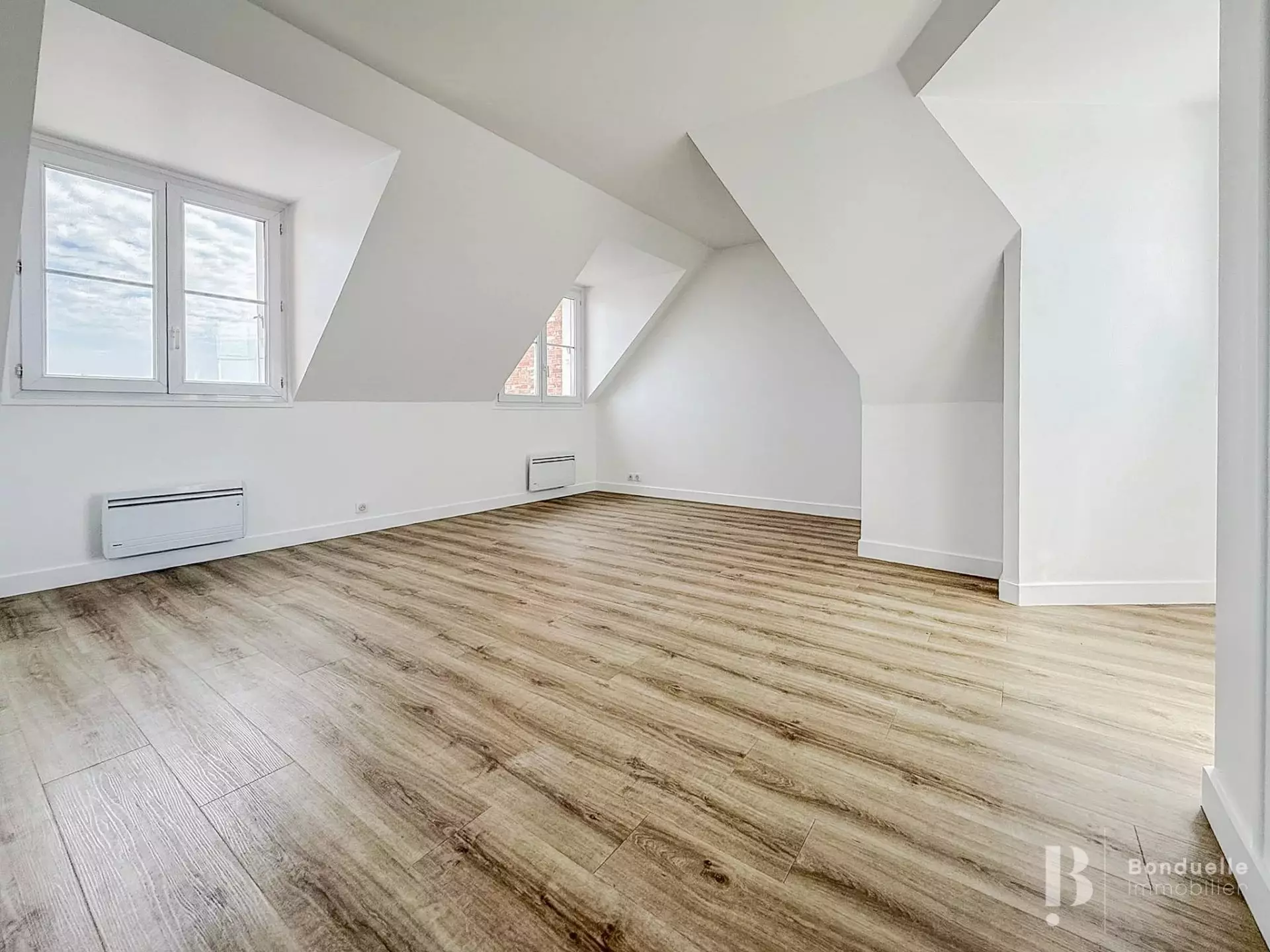 Flat Rue du Général Delanne in Neuilly-sur-Seine
