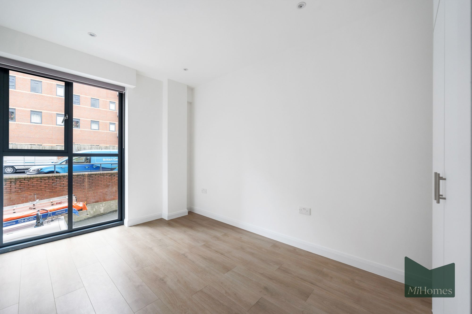 Flat Wellington Street in Slough