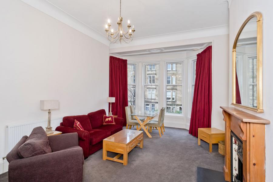 Flat Strathearn Road in City of Edinburgh