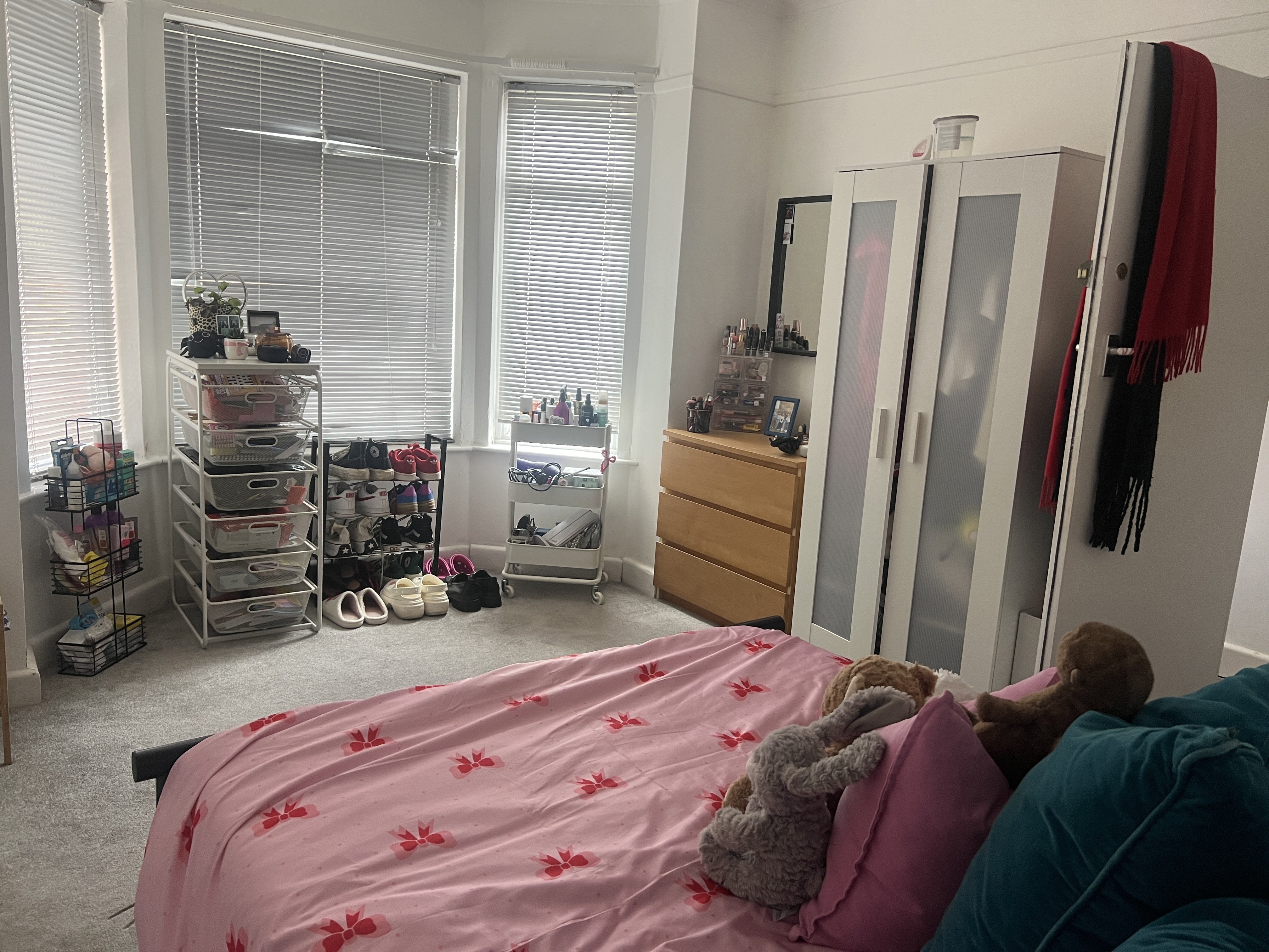 Room Newcombe Road in Southampton