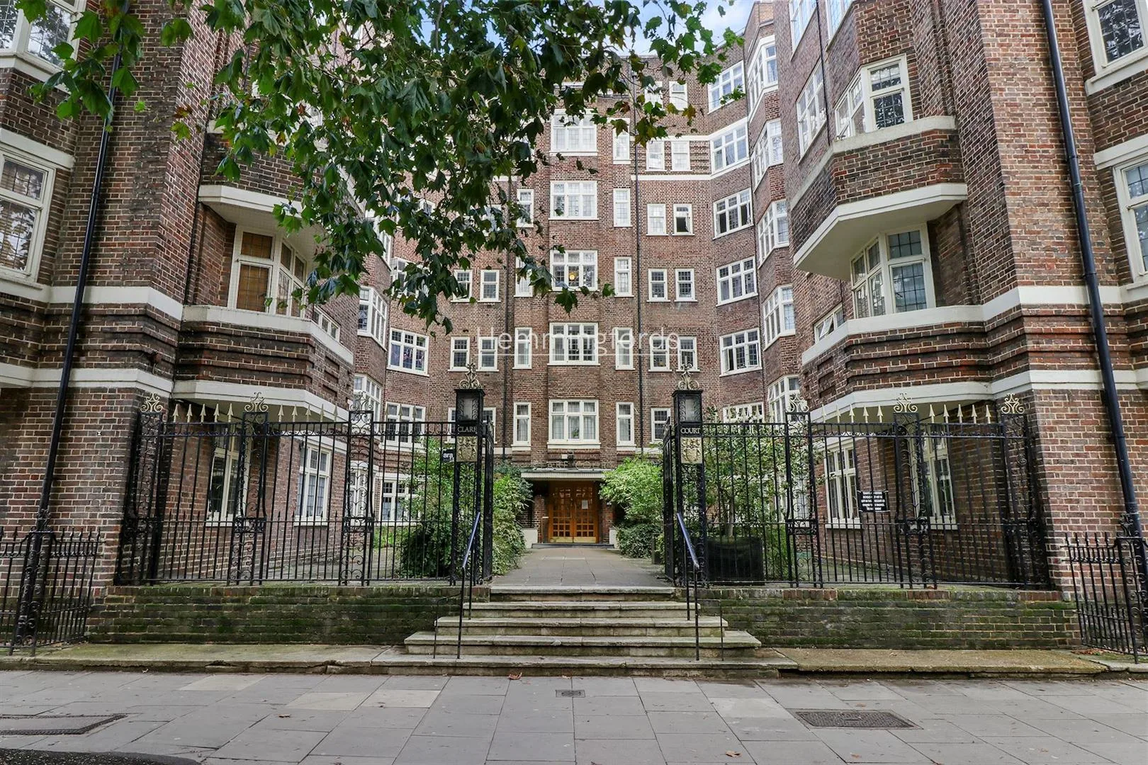 Flat Judd Street in Greater London