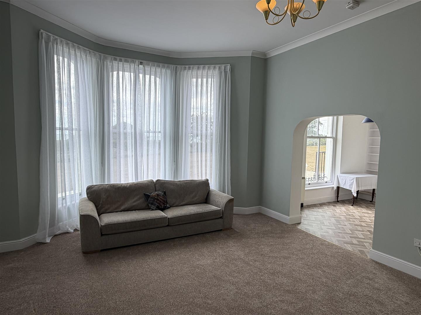 Flat Clifton Crescent in Folkestone and Hythe District