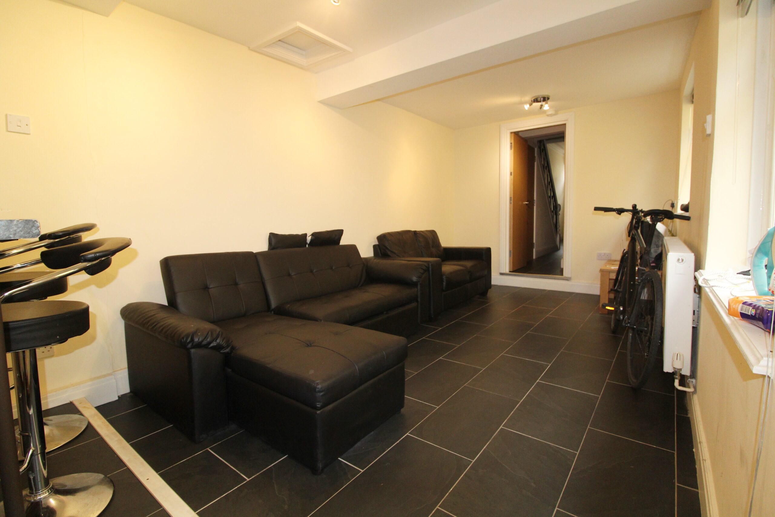 Flat Coburn Street in Cardiff