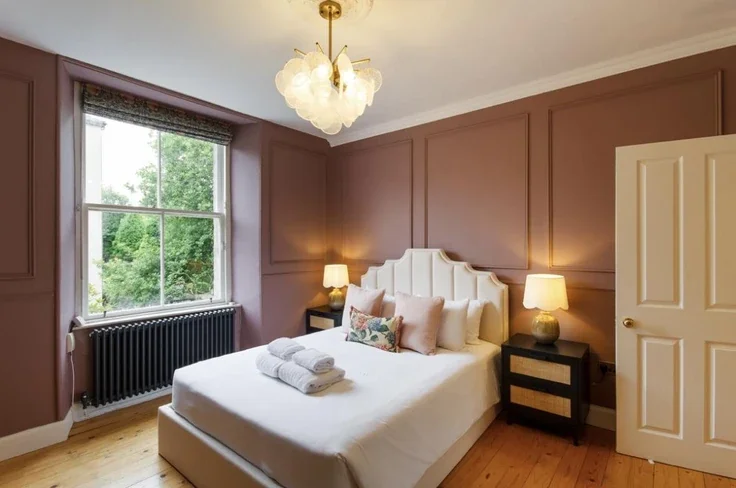 Flat Albert Street in City of Edinburgh