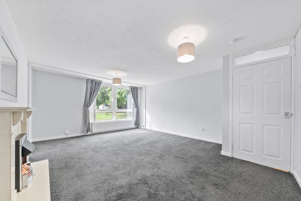 Flat Acre Road in Glasgow