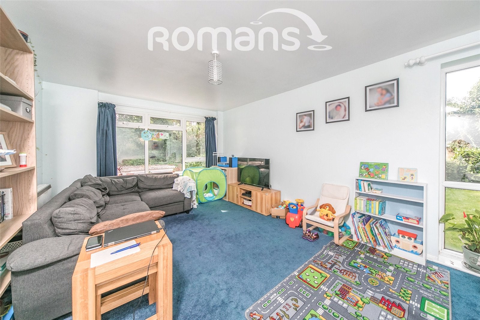 Flat Canford Court in Reading