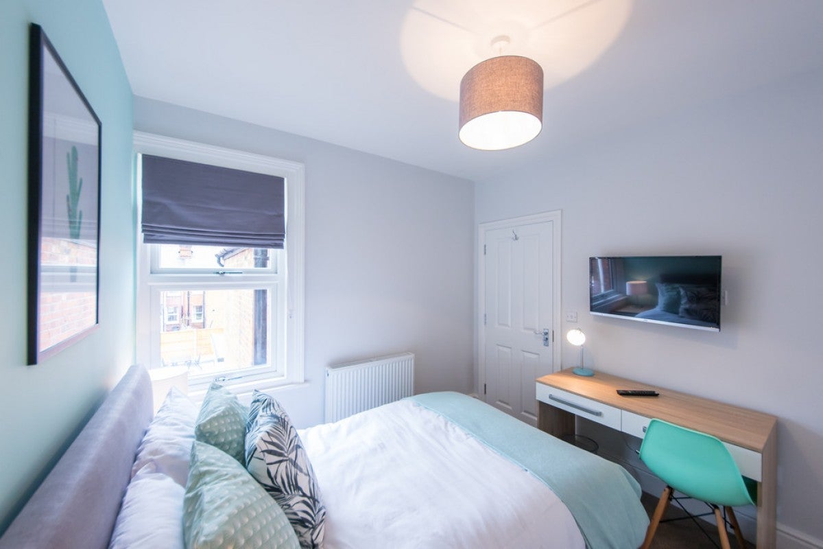 Room Oxford Road in Reading