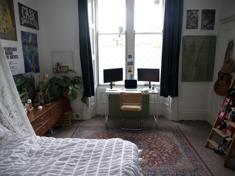 Room Thirlestane Road in City of Edinburgh