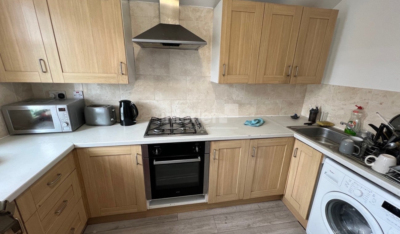 Flat Whitchurch Road in Cardiff