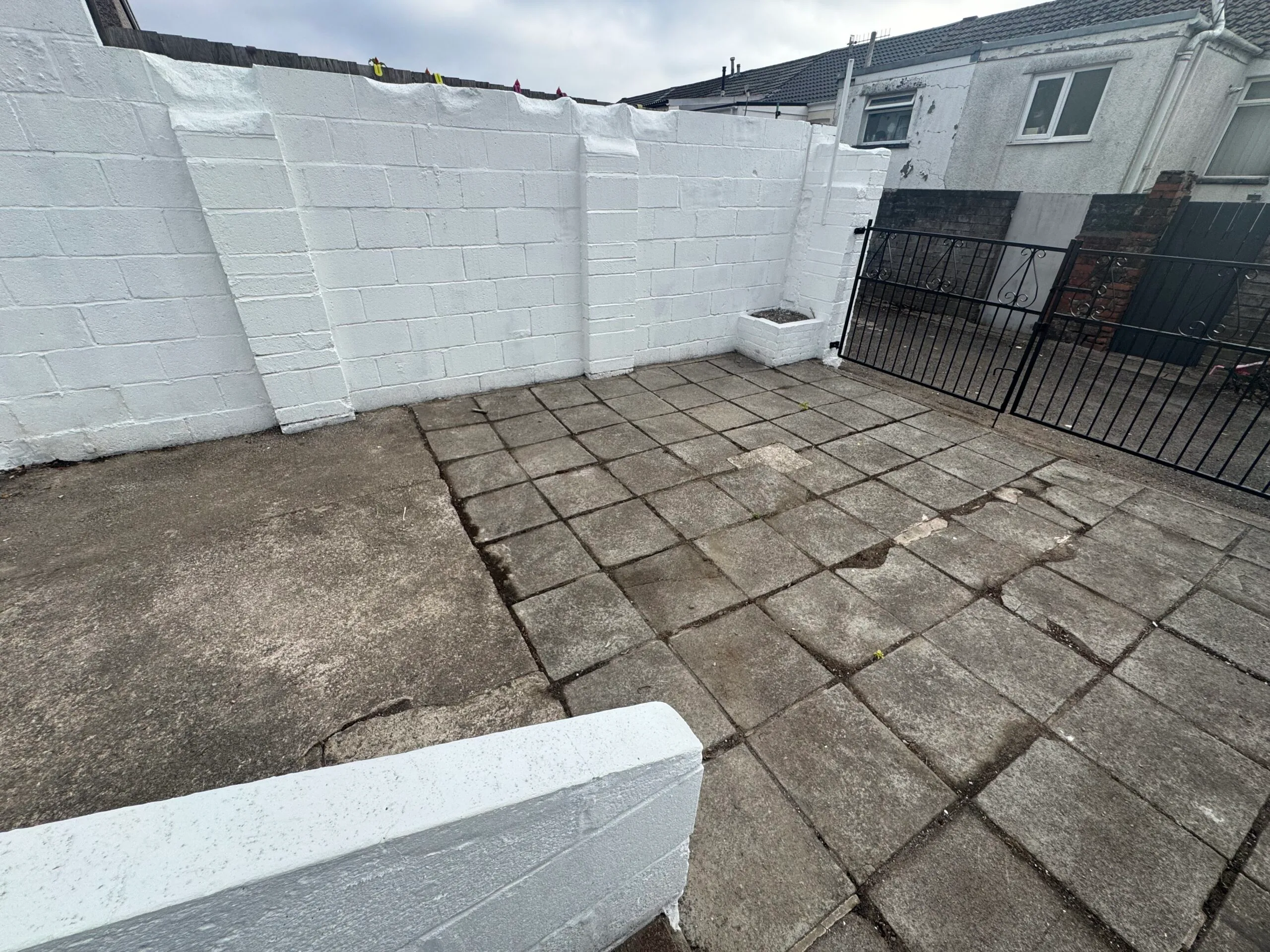 House Caerhendy Street in Merthyr Tydfil