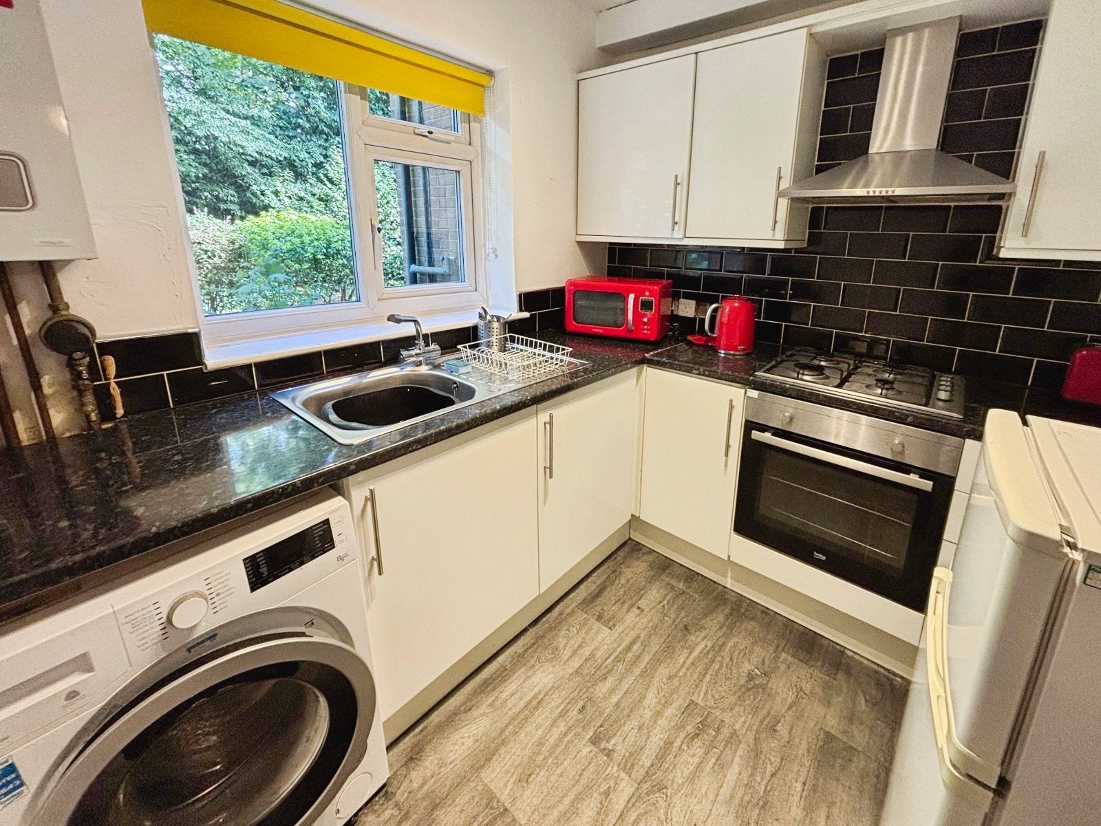 Flat Aldborough Close in Manchester