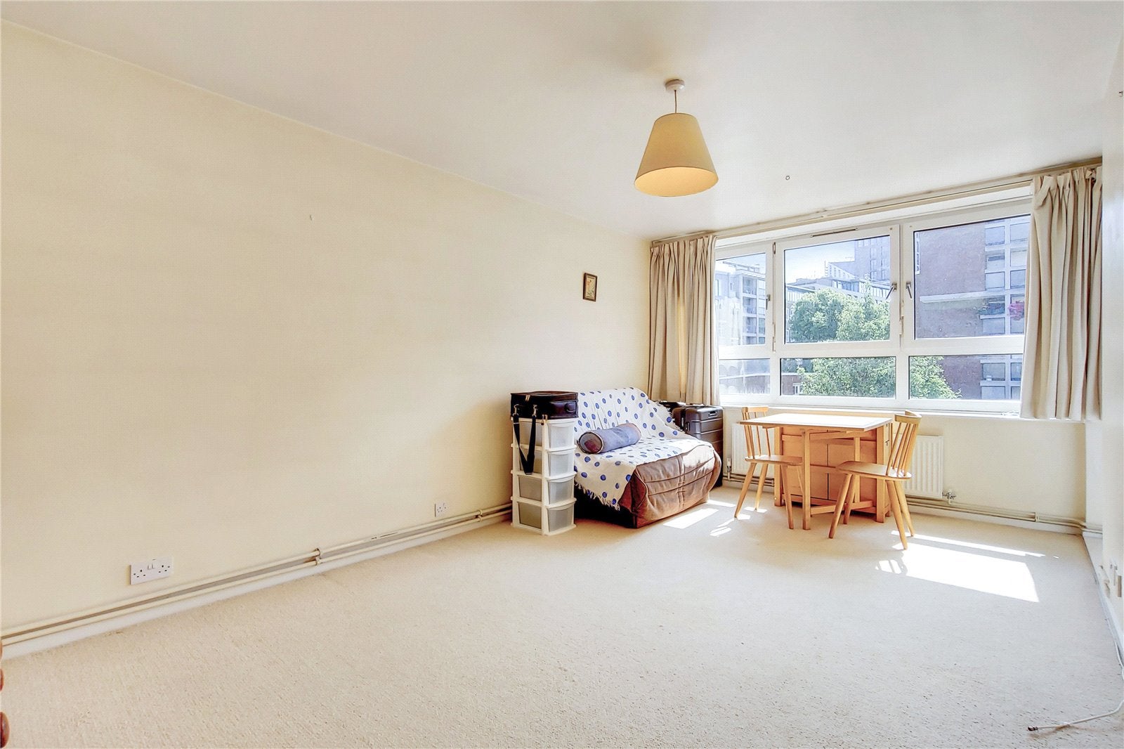 Flat Morley Street in Greater London