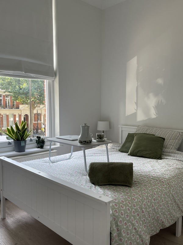 Room Sutherland Avenue in City of Westminster
