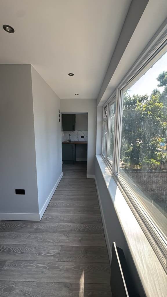 Flat Ashburnham Road in Greater London