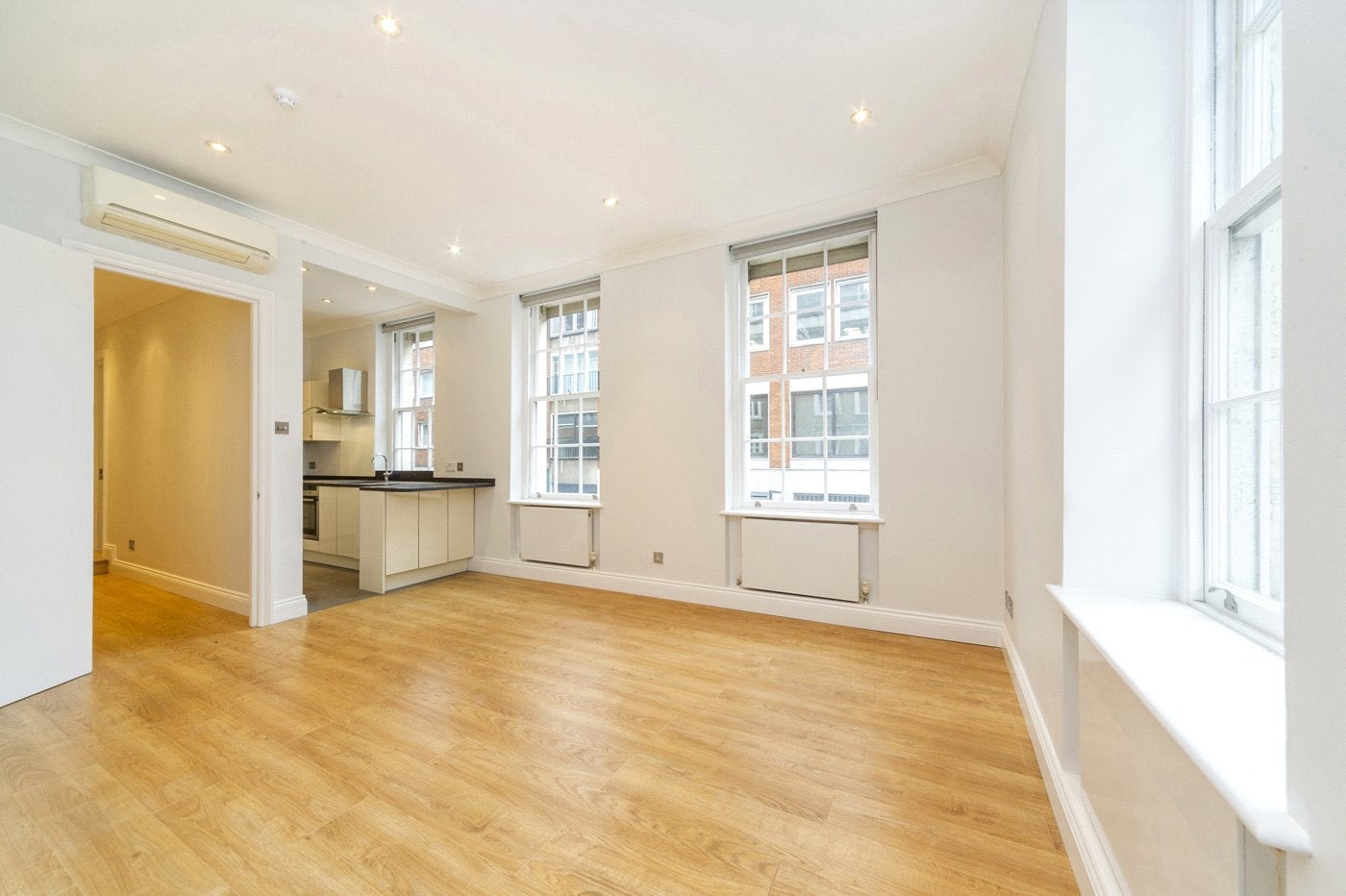 Flat Clarges Street in City of Westminster