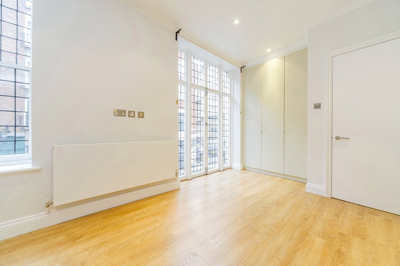 Flat Clarges Street in City of Westminster