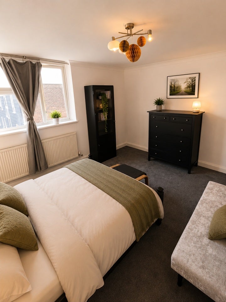 Room Wayford Street in Greater London