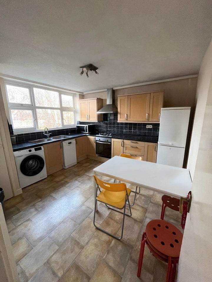 Room Wayford Street in Greater London