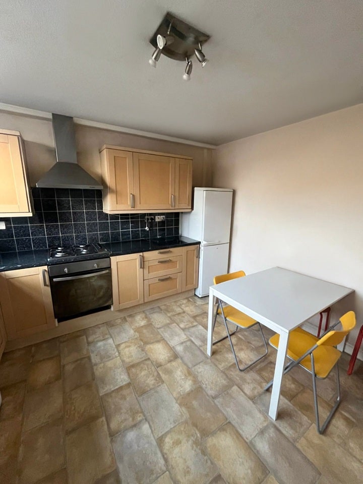 Room Wayford Street in Greater London