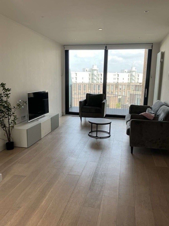 Flat Royal Quay Road in Greater London