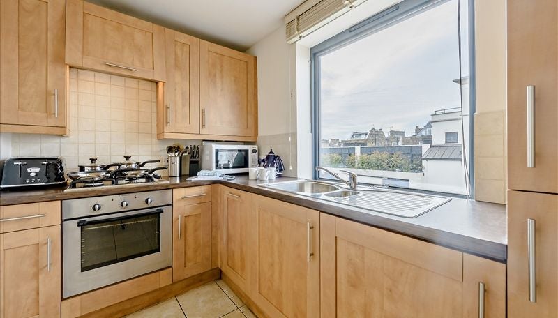 Flat Fulham Road in Greater London
