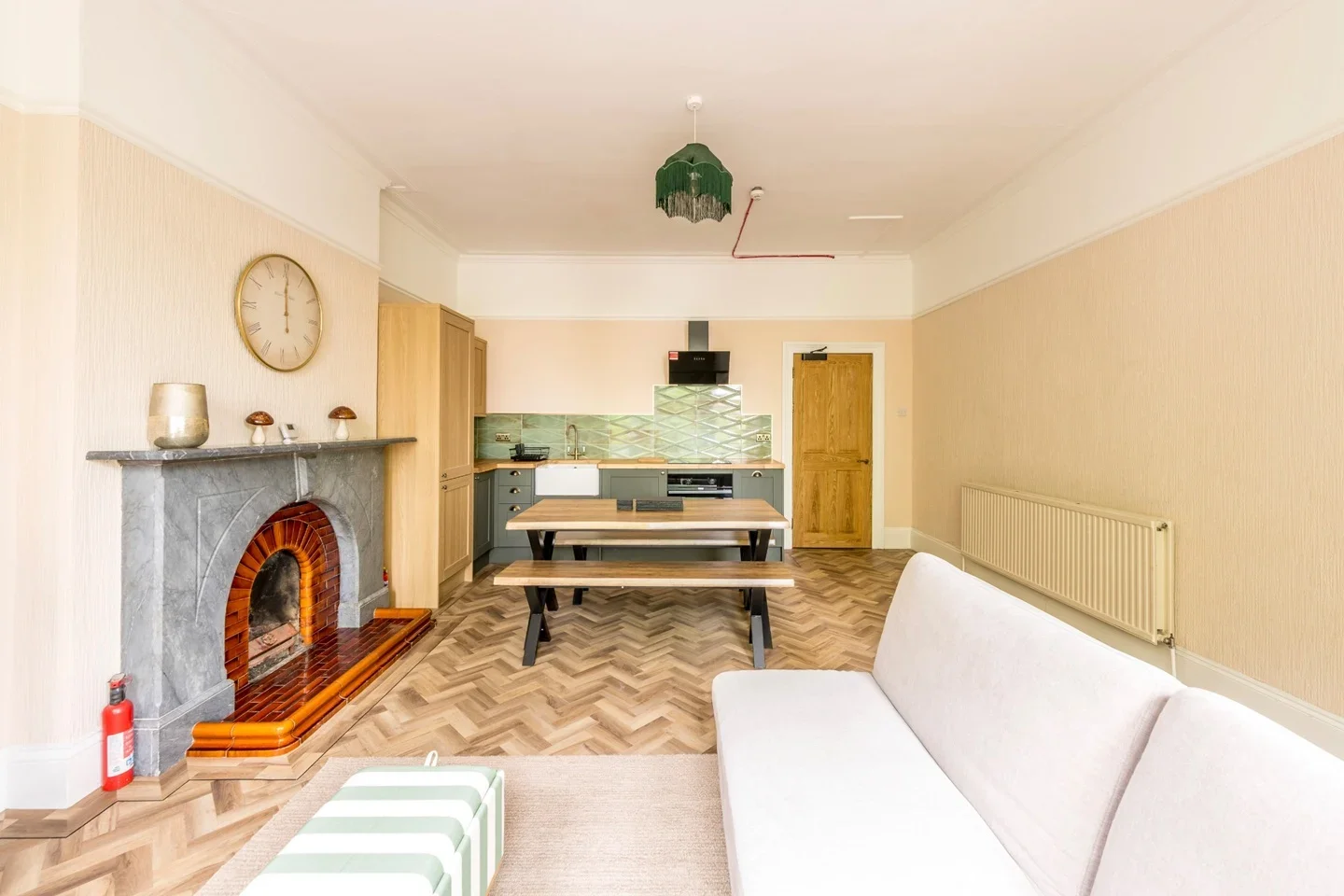 Flat Alma Road in Bristol