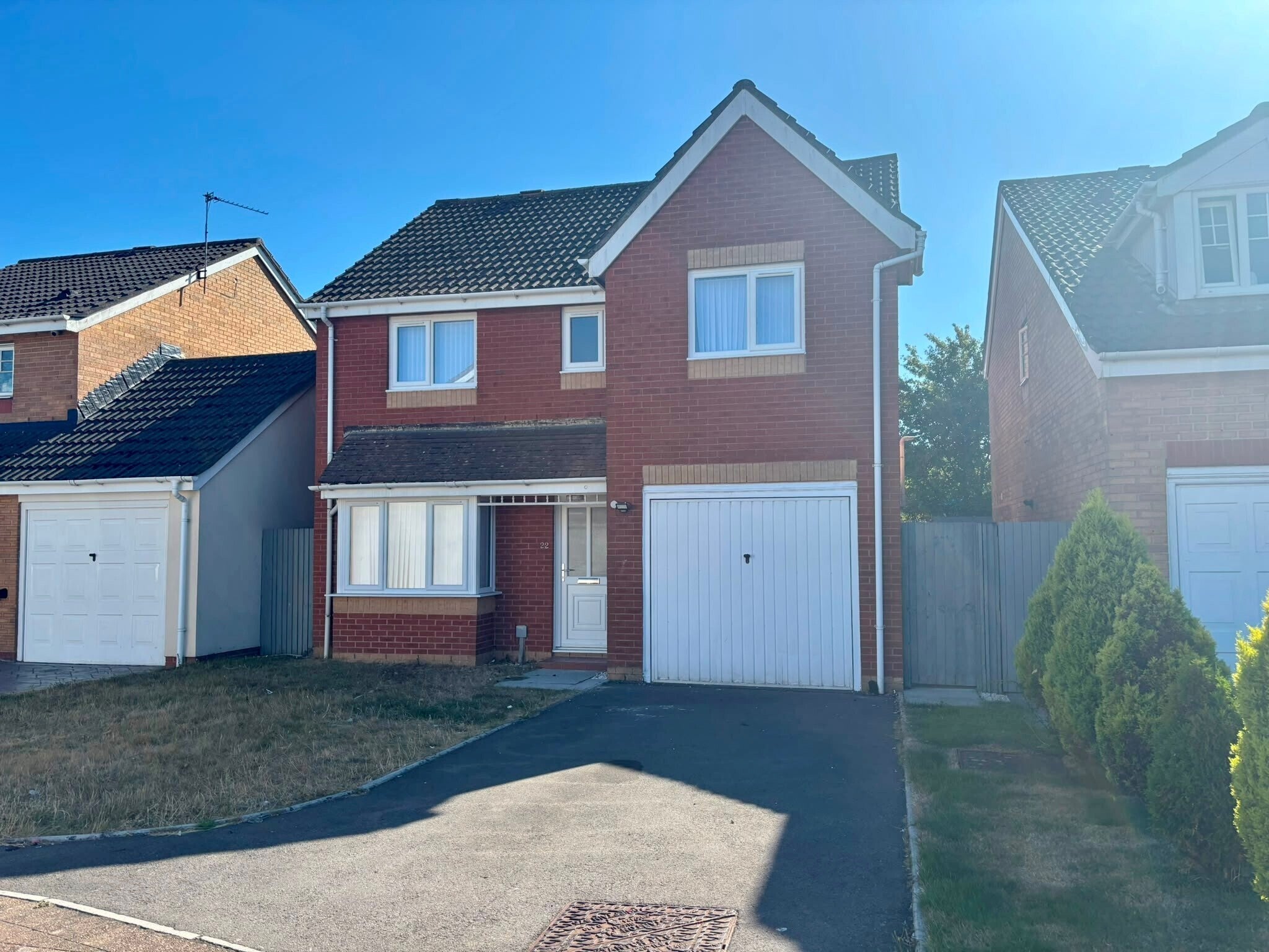 House Avro Close in Cardiff
