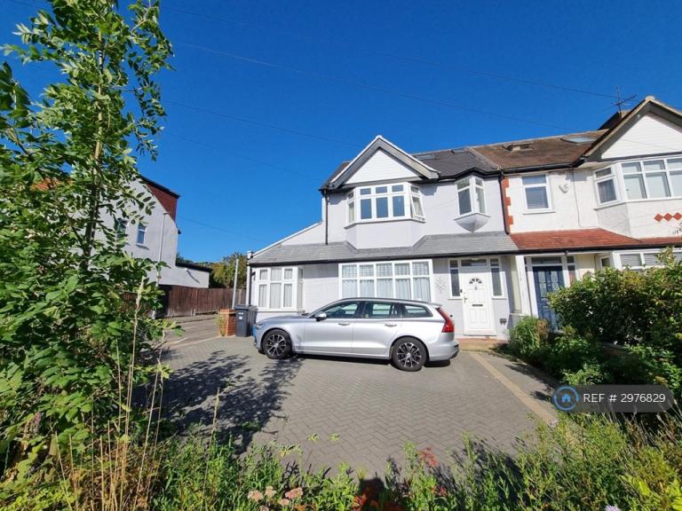 House Hillside Avenue in Greater London