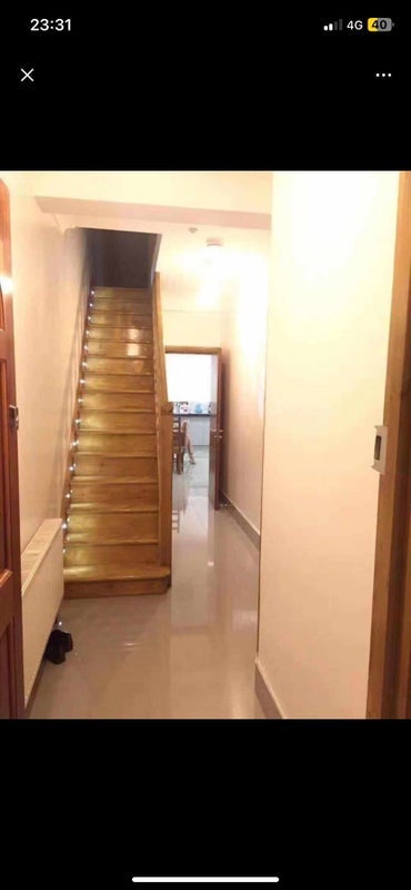 Room Sirdar Road in Greater London